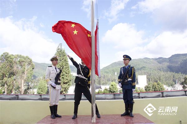 章鱼喷墨汁